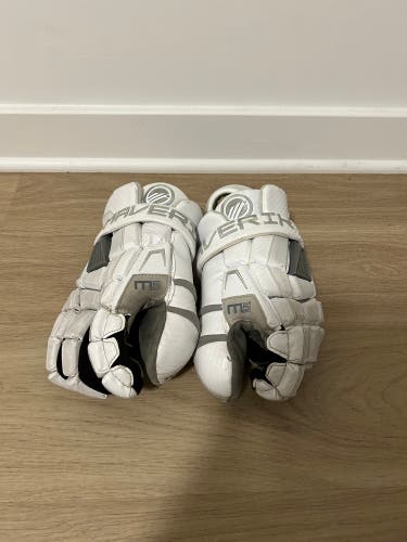 Used Goalie Maverik Medium M5 Lacrosse Gloves