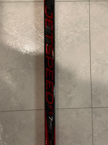 New CCM Jetspeed Ft7 Prp Right Handed P29 Hockey Stick