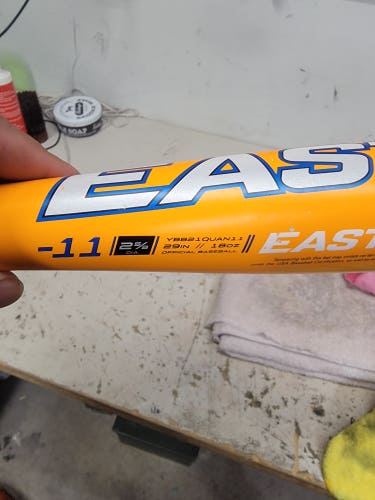 Used Easton Quantum USABat Certified Bat (-11) 18 oz 29"