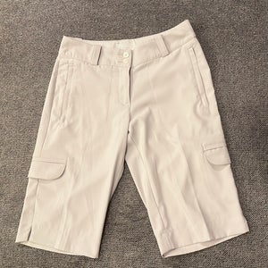 Nike Golf women’s cream Bermuda Cargo shorts size 2