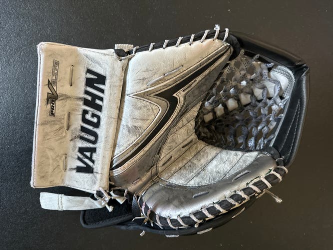 Vaughn Velocity Pro V Elite Glove