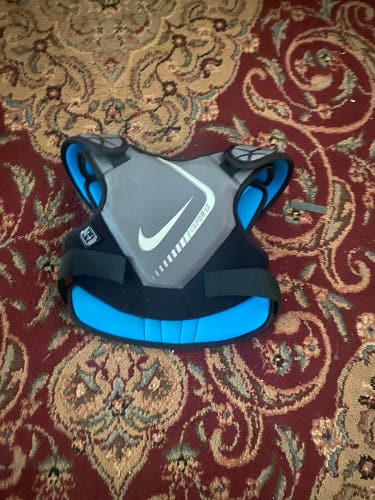Nike vapor Lt shoulder pads