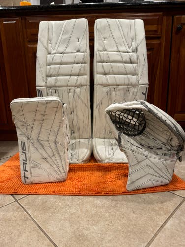Used  True  Catalyst PX3 Goalie Leg Pads