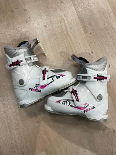 Girls Used Kid's Tecnica RJ Ski Boots 228m