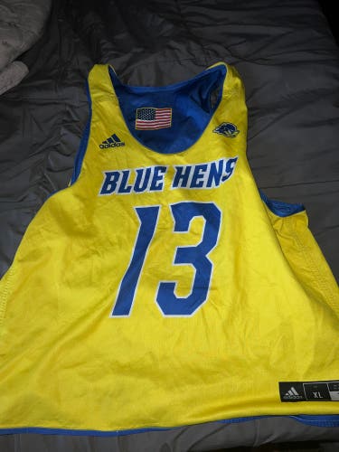 Blue Used XL Adidas Pinnie University of Delaware