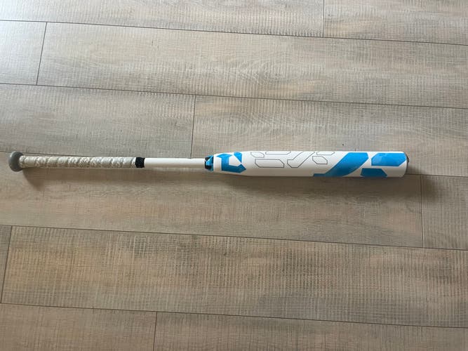 Used 2023 DeMarini CF Bat (-10) Composite 24 oz 34"