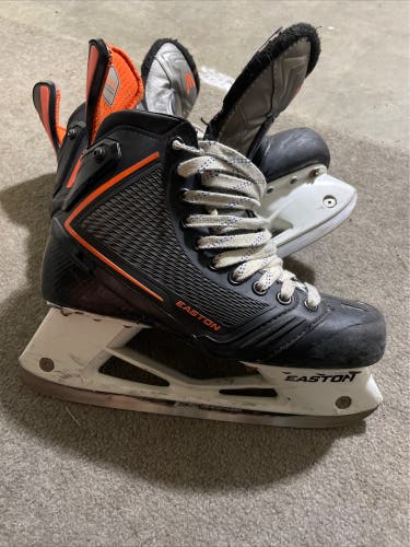 Easton Mako Hockey Skates Size 8.5 Left / 8.25 Right