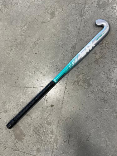 Used STX XPR 50 Field Hockey Stick (35")