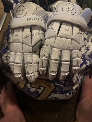 Used  Warrior Extra Large EVO QX Lacrosse Gloves