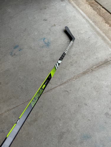 New Warrior Left Hand Pro Suter Curve Alpha LX2 PRO Hockey Stick