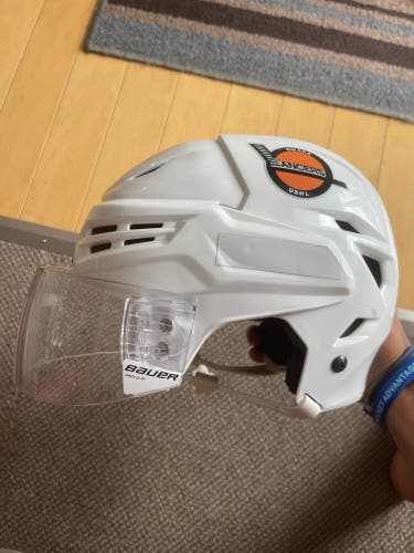 Bauer Re-Akt 95 hockey Helmet W/Visor