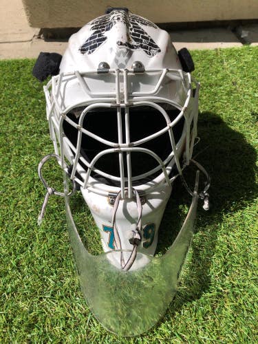 Used Junior Victory Hockey V2 Goalie Mask