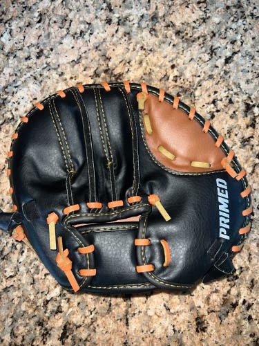 New  Right Hand Throw 8" Baseball Glove