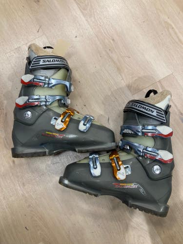 Used Salomon Performa Ski Boots 307mm