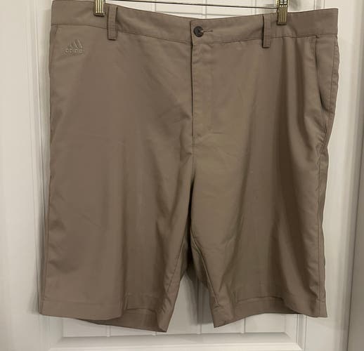 Adidas ClimaLite men’s khaki golf shorts size 38
