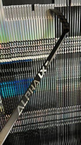 New Senior Warrior Right Hand 80 Flex P28 Pro Stock Alpha LX Pro Hockey Stick