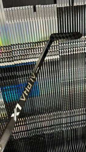 New Senior Warrior Right Hand 80 Flex P28 Pro Stock Alpha LX Pro Hockey Stick