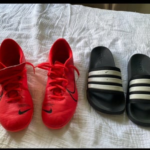 Red Used Men's Nike Molded Cleats Mercurial Vapor Cleats