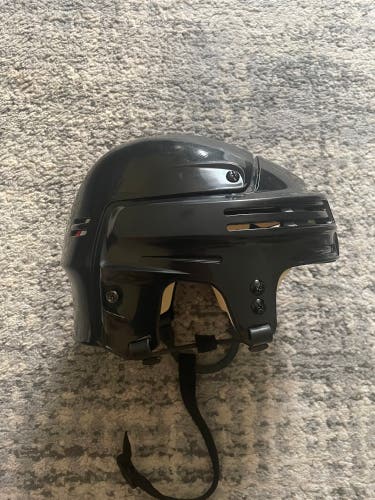 Bauer 4500 Medium Hockey Helmet Black