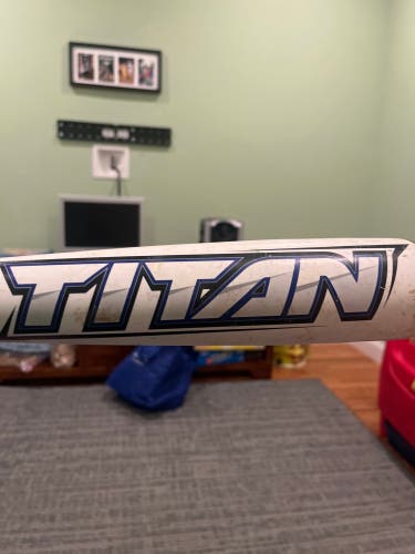 Used 2019 Easton USABat Certified Alloy 19 oz 28" Titan Bat