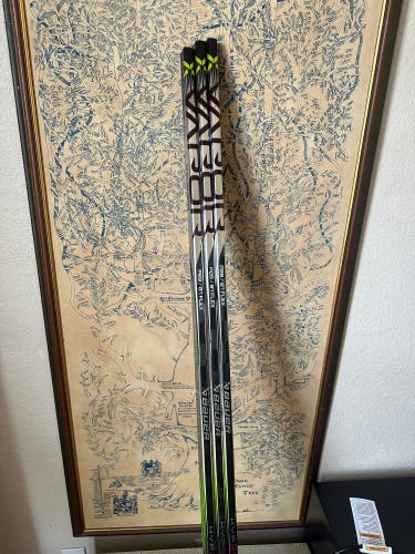3 Pack Bauer Vapor Hyperlite 2
