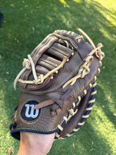 Wilson A800 Youth First Base Mitt
