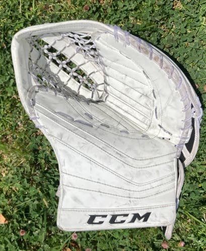 Used Senior CCM Revolution 597 Goalie Glove