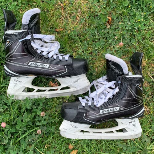 Used Junior Bauer Supreme 1S Hockey Skates Regular Width Size 3.5
