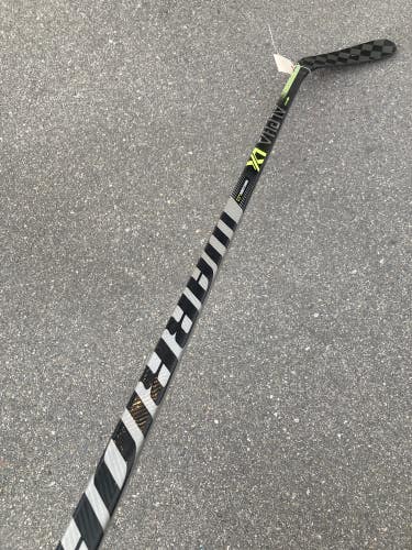Used Intermediate Warrior Alpha LX Pro Hockey Stick Right Handed W03