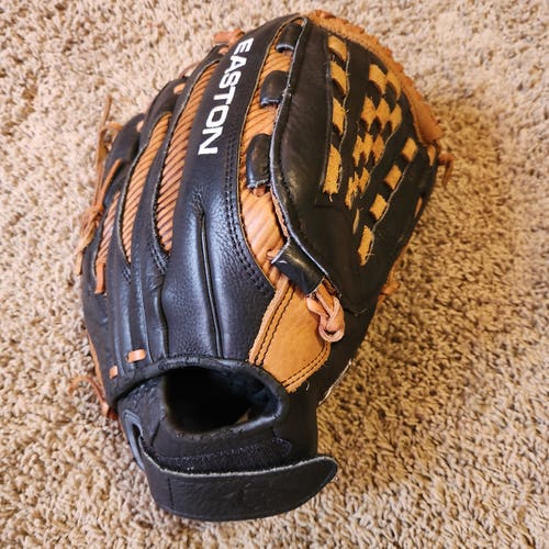 Easton Right Hand Throw Synergy Softball/Baseball Glove 14" Game Ready, Nice Glove