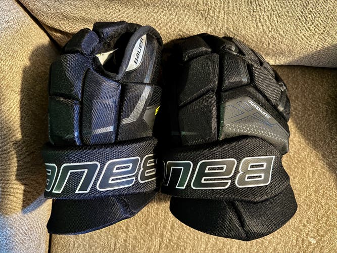 Bauer Supreme 3S Hockey Gloves - Senior 14”