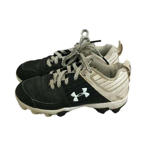 Used Under Armour Leadoff Youth 13 Baseball And Softball Cleats