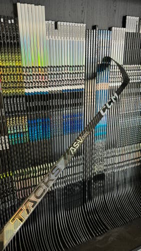 CUSTOM BLACK New Senior CCM Right Handed 90 Flex P92M Pro Stock Super Tacks AS-V Pro Hockey Stick