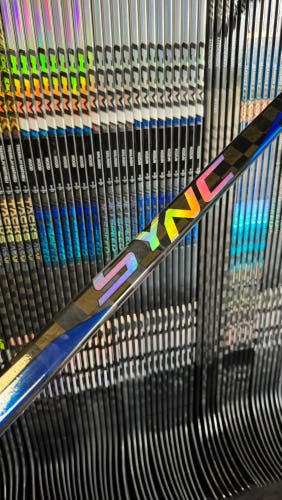 New Bauer Right Handed 87 Flex Custom Toe Pattern Nexus Sync Hockey Stick