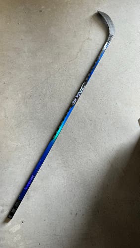 NHL New Bauer Right Handed 87 Flex Custom Toe Pattern Nexus Sync Hockey Stick
