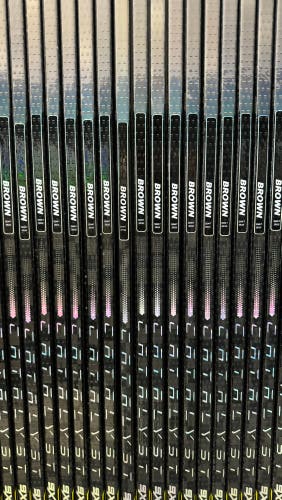 New Senior True Right Handed 87 Flex P90T Pro Stock catalyst 9x3 Hockey Stick Tampa NHL