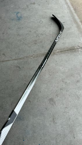 New Bauer Right Handed 87 Flex Custom Toe Pattern Nexus Geo Hockey Stick NHL