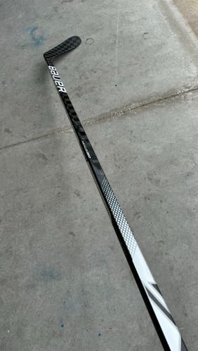 New Bauer Right Handed 87 Flex Custom Toe Pattern Nexus Geo Hockey Stick NHL