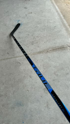 New Senior True Right Handed 95 Flex P29 Pro Stock Catalyst 9X Hockey Stick NHL ISLANDERS