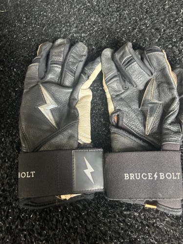 Bruce Bolt Batting Gloves