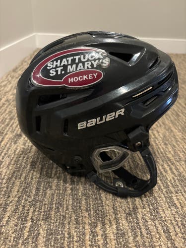 Bauer Re-Akt 150 hockey helmet