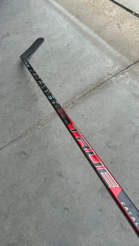 New Senior True Right Handed 90 Flex P92 Pro Stock Catalyst 9X Hockey Stick NHL OILERS