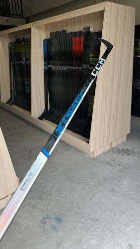 New Senior CCM Right Handed 80 Flex P29 Pro Stock Jetspeed FT6 Pro Hockey Stick LEAFS NHL