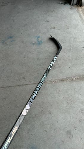 CLUTTERBUCK New Senior True Right P28 Pro Stock Hzrdus PX Hockey Stick NEW YORK ISLANDERS