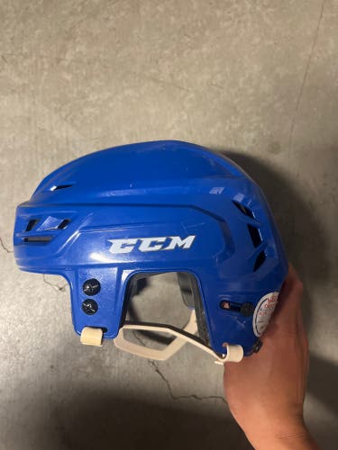 Small CCM Resistance Hockey Helmet