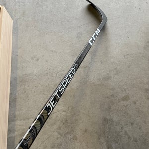 FT5 Pro 80 Flex P29 Right Hand Jetspeed CCM (NHL Pro Stock Logan O’Connor Colorado Avalanche)