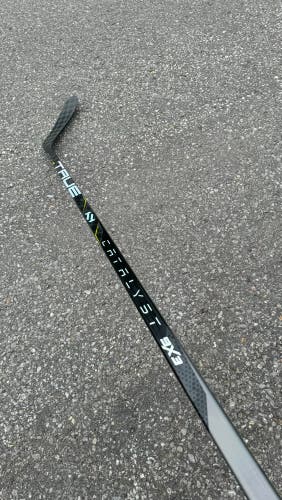 AARON EKBLAD New Senior True Right Hand P29 90 Flex Pro Stock CATALYST 9X3 Hockey Stick FLORIDA NHL