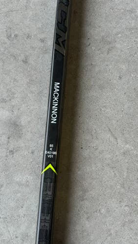 MACKINNON New Senior CCM Right Handed 85 Flex P29 Pro Stock RibCor Trigger 3D PMT Pro Hockey Stick