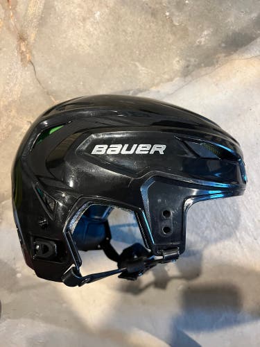 Used Medium Bauer Hyperlite Helmet