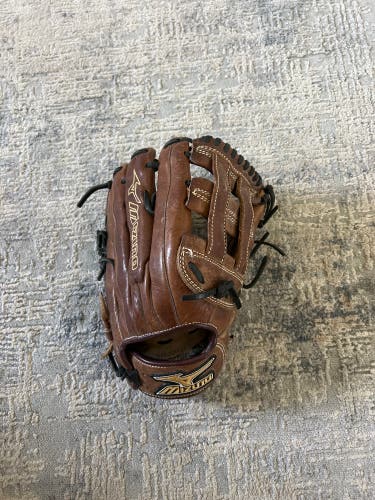 Baseball Glove, Mizuno